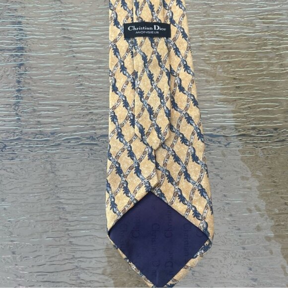 💕2/$30💕Christian Dior Monsieur 100% Silk Tie - Picture 3 of 8
